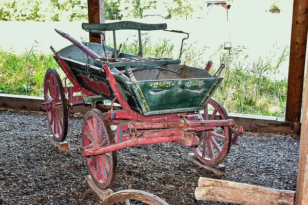 Chariot Tiré Par Les Animaux Médiévaux Est Construit Sur Deux — Photo