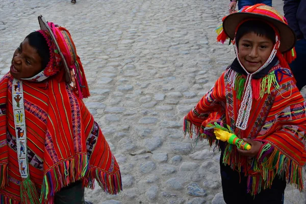 Mexican Tourists Dressed Ponchos Sombreros Pieces Clothing Party Evokes Spirit — Foto de Stock