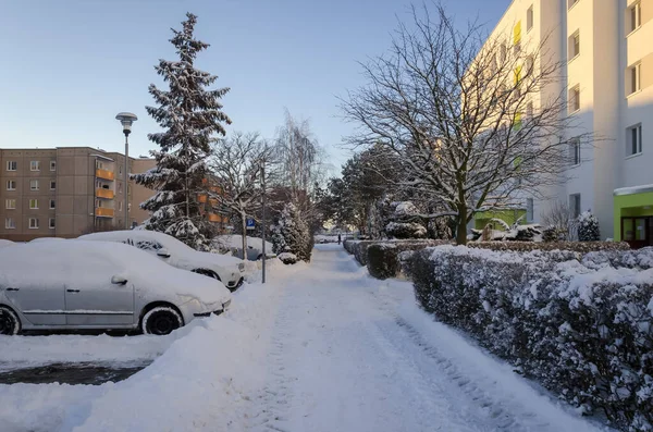 Atakt Zimowy Miejscu Osiedle Pokryte Śniegiem — Zdjęcie stockowe