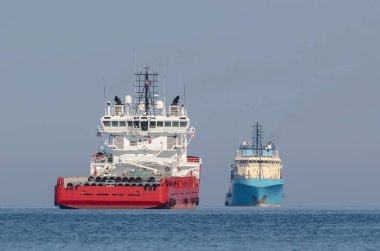 OFFShore Gemileri - Denizde platform tedarik gemileri