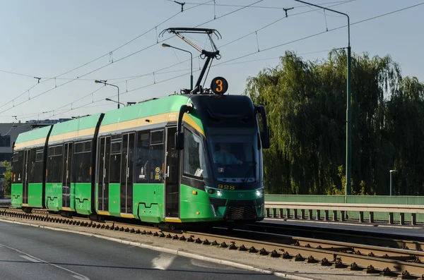 Poznan Polonia 2021 Tranvías Las Calles Ciudad — Foto de Stock