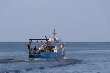 FISHBOAT - Boat fishing in the sea