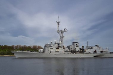 WARGeIP - Modern bir Fransız donanma firkateyni denizde yelken açıyor