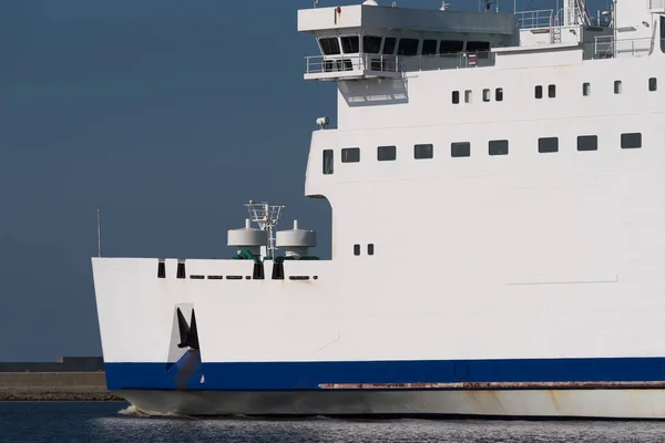 Passenger Ferry White Ship Goes Sea Cruise — Stock Photo, Image