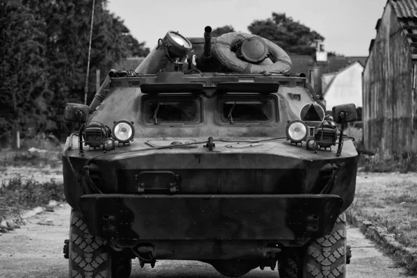 Combat Reconnaissance Patrol Vehicle Camouflage Scout Country Road — Stock fotografie