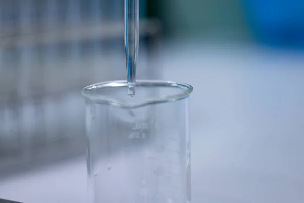 Scientist Working Titration Technique Laboratory — Stockfoto