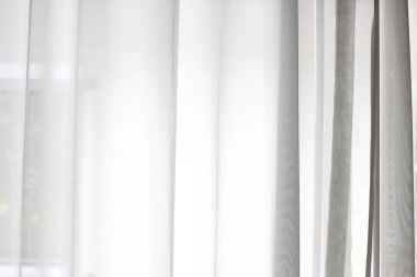 perde arkaplanından beyaz bez.