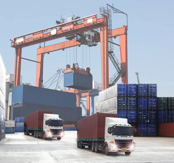 Doppelbelastung Von Lieferindustrie Und Logistikkonzept Containerwagen Schiff Hafen Und Frachtflugzeug — Stockfoto