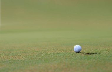 Golf topu ile kopya alanı 