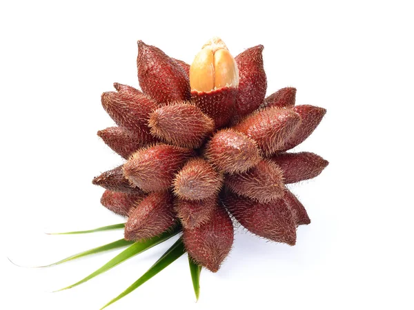 Thai dolce frutta, Zalacca isolato su sfondo bianco — Foto Stock