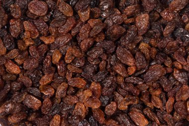 Kuru üzüm manzaralı tam kare stüdyo makro çekim.