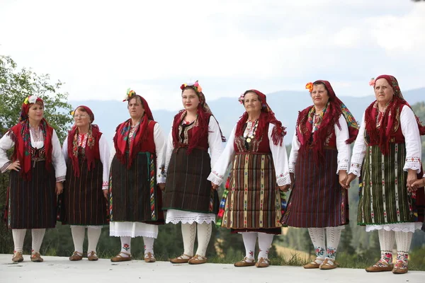 Koprivshtica Bulgaria August 2022 People Traditional Folk Costume National Folklore — Foto de Stock