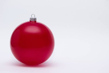 kırmızı cam Noel topu 