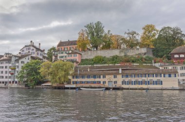 Zürih, Göl kenarındaki eski şehir manzarası, İsviçre, Avrupa