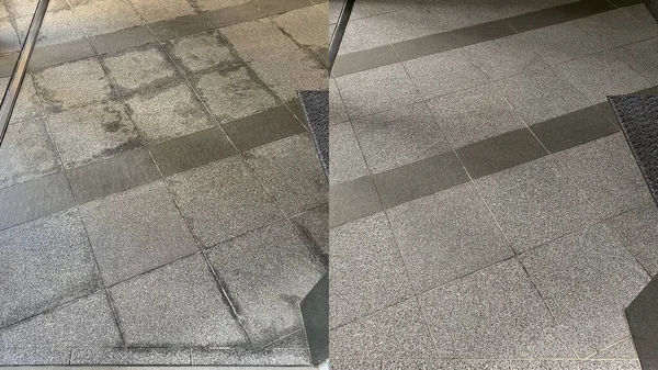 Comparison Cleaning Stain Removal Old Natural Granite Interior Floor — ストック写真