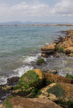 Salou şehrindeki littoral sahilde. Akdeniz 'in kıyısında. Tarragona, Katalonya, İspanya. 