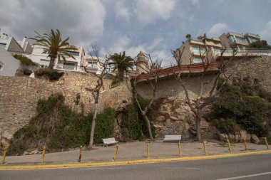 Garraf kasabası, İspanya 'nın Katalonya özerk bölgesi Barcelona' nın Garraf ilindeki C-31 yolunda bulunan Sitges belediyesine aittir..