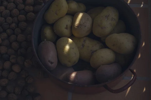 Kartoffeln Mit Natürlichem Licht — Stockfoto