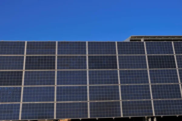 Energia solar. Energia renovável. energia renovável alternativa da tecnologia de energia nature.solar. — Fotografia de Stock
