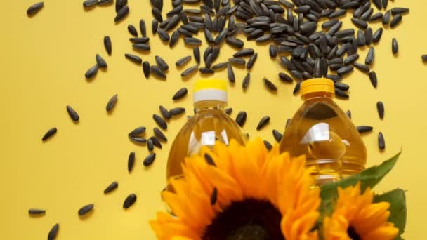 Sunflower Oil Black Sunflower Seeds Fall Oil Bottles Sunflowers Yellow — Stok video