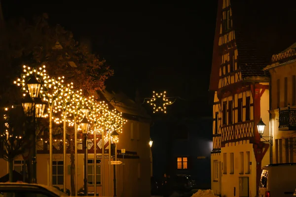 Illumination Noël Allemagne Maisons Colombages Décorations Lumineuses Guirlandes Brillantes Rues — Photo