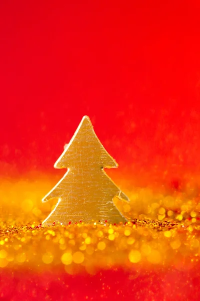 Різдвяна Ялинка Золотому Блиску Червоному Тлі Зимові Свята Шпалери — стокове фото