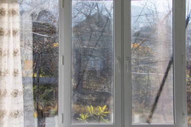 Ev güvenliği ve beyaz pencere arkaplanı ve dokusu