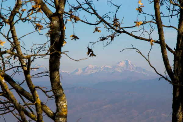 グルジアを望むコーカサス山脈の風景 — ストック写真
