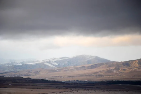 Catena Montuosa Paesaggio Invernale Vista Georgia Tempo Nuvoloso — Foto Stock