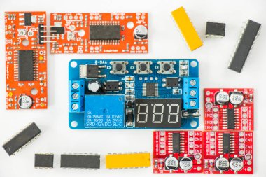 Elektronik anakart ve izometrik işlemci ve mikroçip