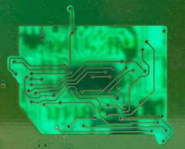 Elektronik anakart, beyaz arka planda izometrik işlemci mikroçipi