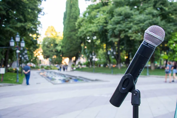 Microphone Close Outdoor Background Daylight — Foto de Stock