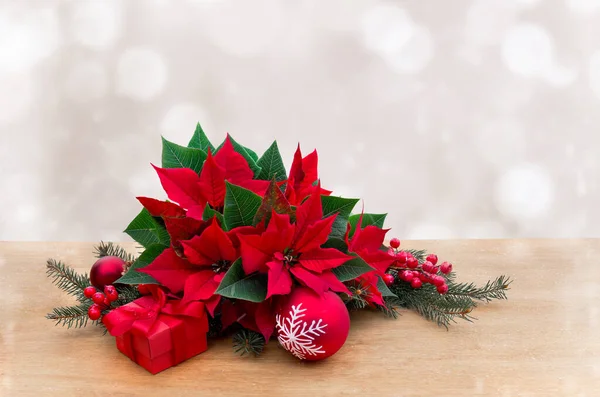 Christmas Decoration Flowers Red Poinsettia Christmas Tree Red Balls Gift — Stock Photo, Image
