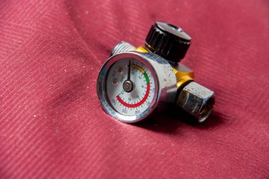 Arka plan teknolojisi üzerindeki Buhar Basıncını Ölçmek için Rüzgâr Ölçeği birim çubuğu Vintage Skalası