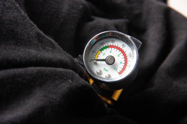 Arka plan teknolojisi üzerindeki Buhar Basıncını Ölçmek için Rüzgâr Ölçeği birim çubuğu Vintage Skalası