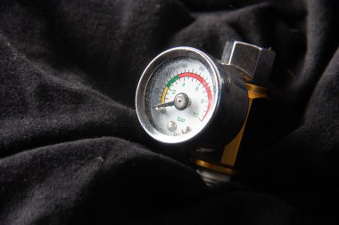 Arka plan teknolojisi üzerindeki Buhar Basıncını Ölçmek için Rüzgâr Ölçeği birim çubuğu Vintage Skalası