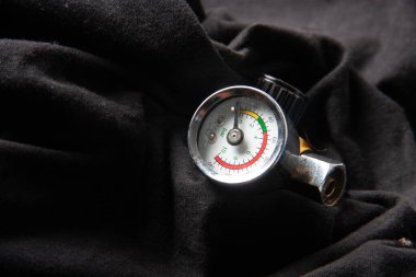 Arka plan teknolojisi üzerindeki Buhar Basıncını Ölçmek için Rüzgâr Ölçeği birim çubuğu Vintage Skalası