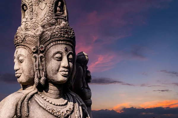 Pedra Buda Religião Que Mais Que Quarta Feira Isolado Céu — Fotografia de Stock