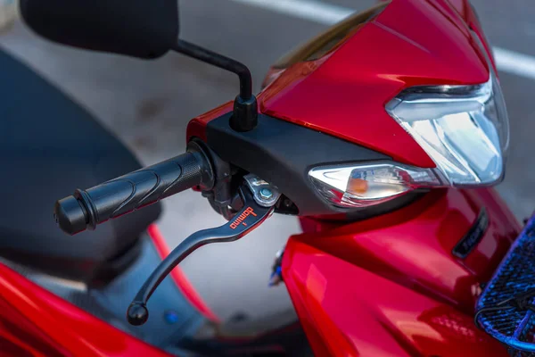 Красные Мотоциклы Свинцовая Система Авто Технология Honda 110Cc Система Нонтхабад — стоковое фото