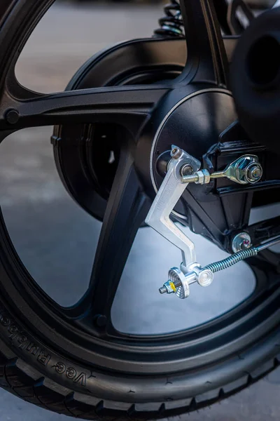 Kırmızı motosikletler, lider sistem, otomobil, honda teknolojisi, 110 cc sistem, Nonthaburi, Tayland, 26 Kasım 2021