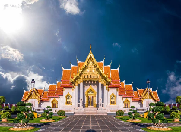 泰国曼谷大理石庙宇 曼谷Wat Benchamabophit 泰国大理石庙宇迷人的旅游景点 — 图库照片