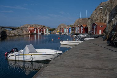 İsveç Batı Yakası takımadalarında geleneksel kayıkhaneler