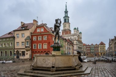 Apollo Çeşmesi - Poznan, Polonya 'daki eski Rönesans pazarındaki dört çeşmeden biri.
