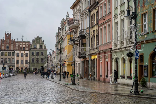 Der Marktplatz in der Renaissance-Altstadt von Poznan, Polen — Stockfoto