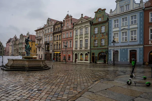 Der Marktplatz in der Renaissance-Altstadt von Poznan, Polen — Stockfoto