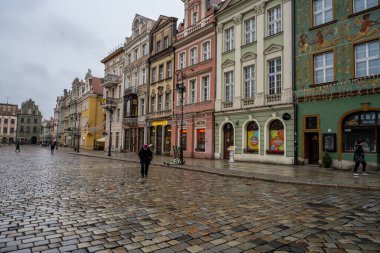 Polonya 'nın Poznan kentindeki Rönesans Pazar Meydanı