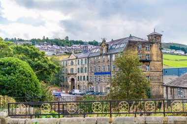 Yazın İngiltere 'nin Yorkshire kentindeki Haworth kentinin manzarası