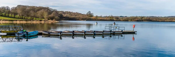 Kilátás Móló Ravensthorpe Víztározó Mentén Northamptonshire Ben Angliában Kora Tavasszal — Stock Fotó