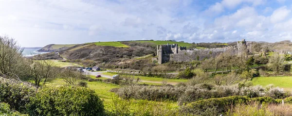 Panoramautsikt Över Dalen Som Leder Till Stranden Vid Manorbier Pembrokeshire — Stockfoto