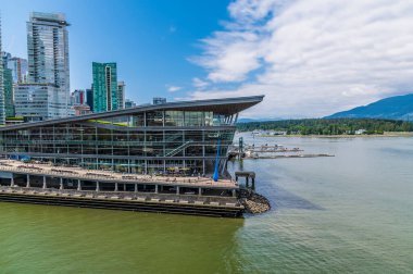 Yazın Vancouver, Kanada 'nın güney kıyısı boyunca bir manzara